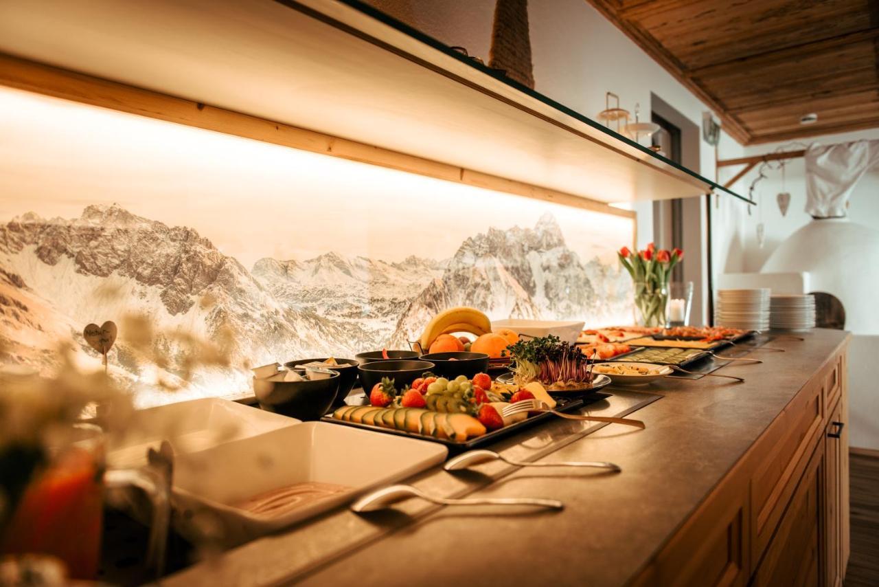 Gaestehaus Mathies Mittelberg Dış mekan fotoğraf