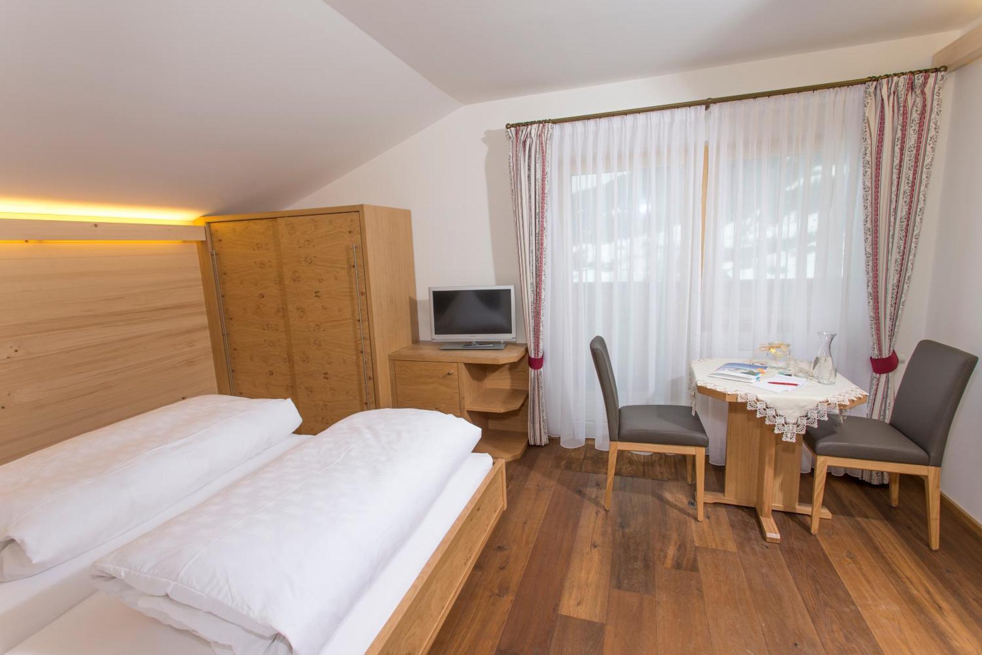 Gaestehaus Mathies Mittelberg Oda fotoğraf